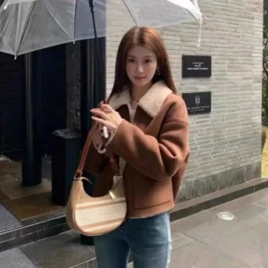 Korean Shearling Plush Jacket Women Free Size L58cm W54cm S58cm