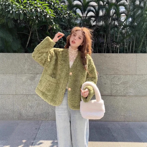 sg-11134201-824gw-mprhum5kn02782.webp Fleece Teddy Cardigan Jacket Women Free Size L58cm W54cm S56cm