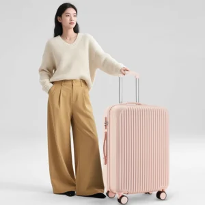 my-11134207-820lc-mlesweyqwao288.webp Lightweight Cabin Size Hard Case Luggage 62cm